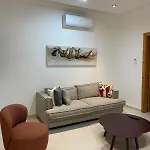 In A New Bright 3-bedroom Σλιέμα