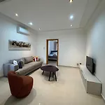 In A New Bright 3-bedroom * Σλιέμα