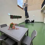 In A New Bright 3-bedroom Διαμέρισμα *