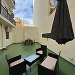 In A New Bright 3-bedroom Διαμέρισμα *