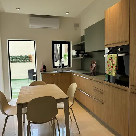 Daire In A New Bright 3-bedroom *