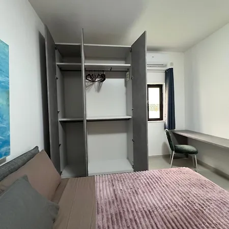 Appartamento In A New Bright 3-bedroom