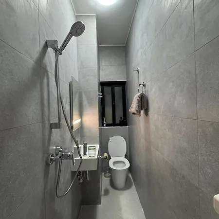 In A New Bright 3-bedroom