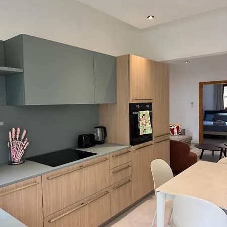 Apartment In A New Bright 3-bedroom *