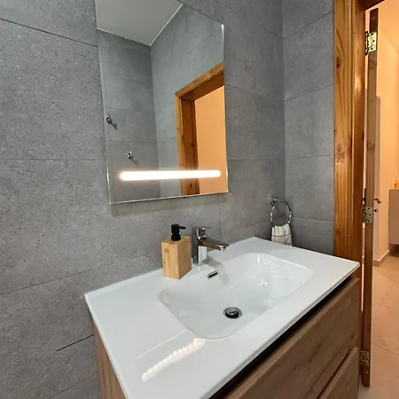 In A New Bright 3-bedroom Слима