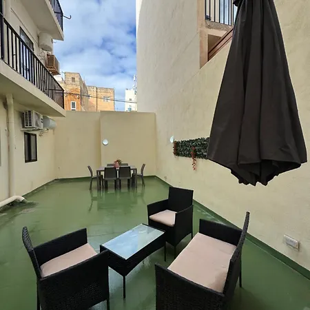 In A New Bright 3-bedroom Apartment *