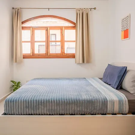 In A New Bright 3-bedroom Apartment Sliema