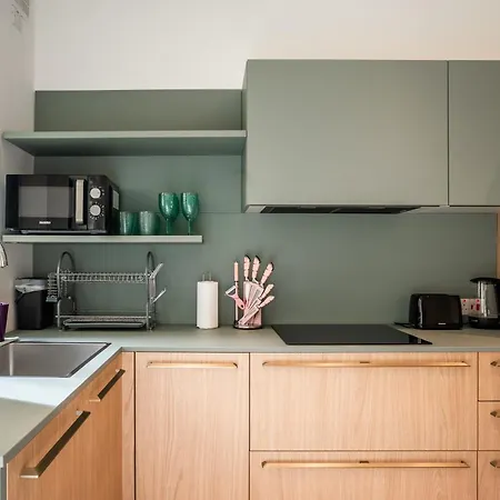 In A New Bright 3-bedroom Apartment *