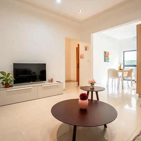 Apartment In A New Bright 3-bedroom Sliema