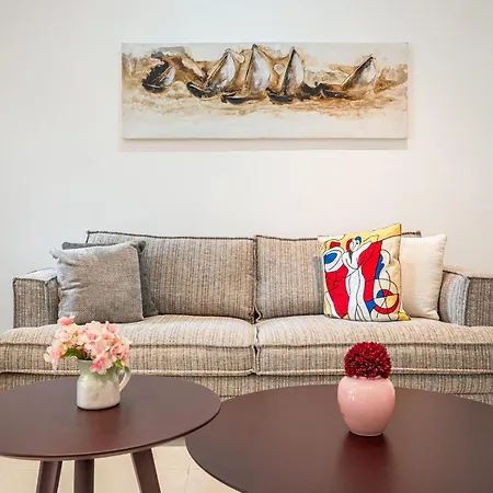 In A New Bright 3-bedroom Apartment *
