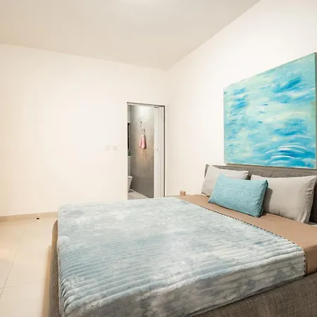 In A New Bright 3-bedroom Apartment