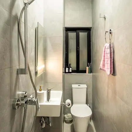 In A New Bright 3-bedroom * Слима