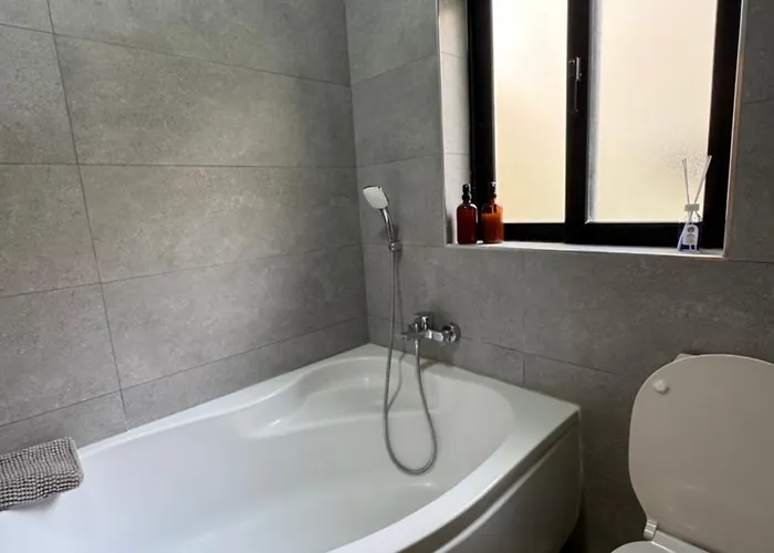 Apartman In A New Bright 3-bedroom *